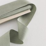Studio Carta Cotton Ribbon 38 mm, 10 meters paddle - Sage