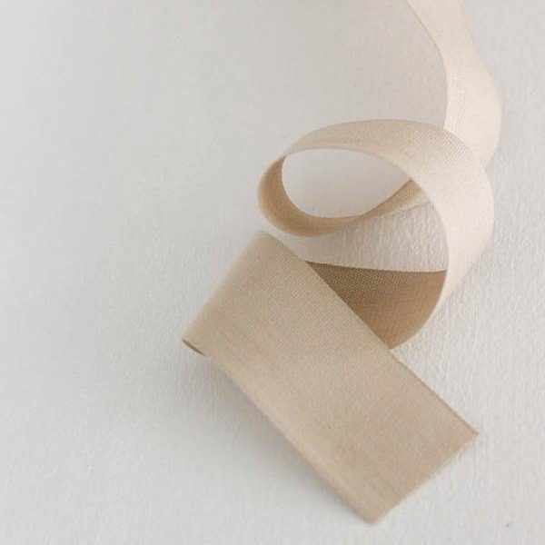 Studio Carta Cotton Ribbon 38 mm, 10 meters paddle - Tan