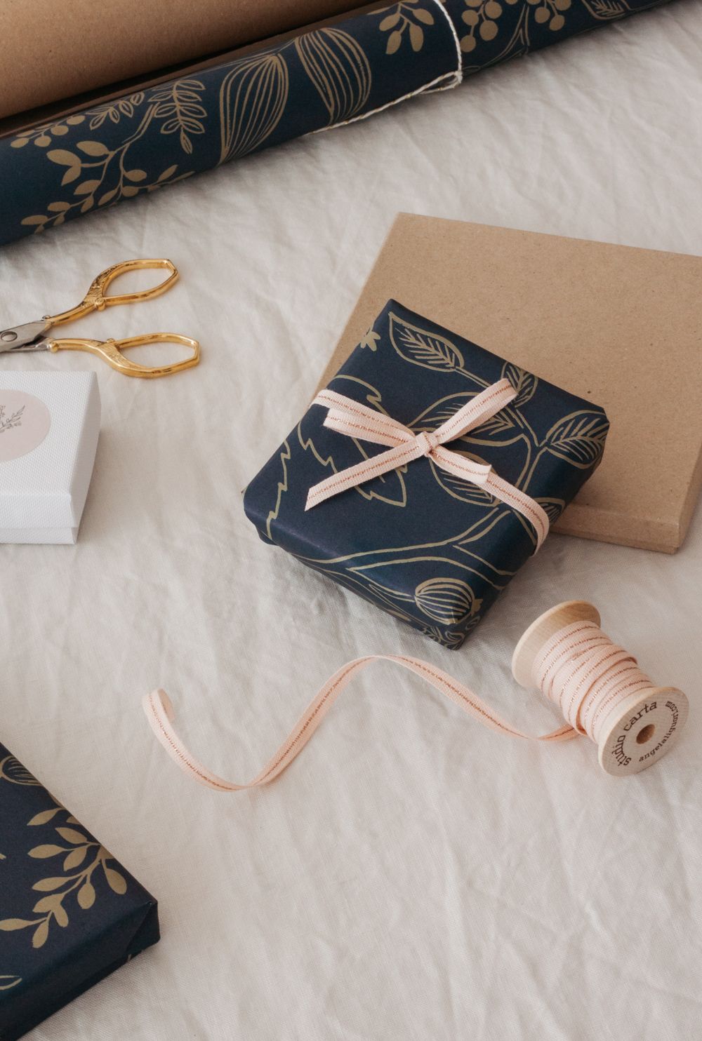 Botanical Gift Wrapping Option