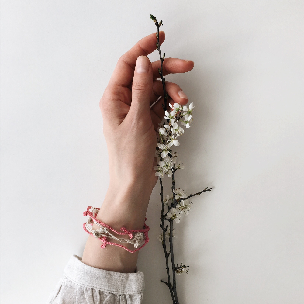 Crochet Floral Bracelet Set - Pink & Beige