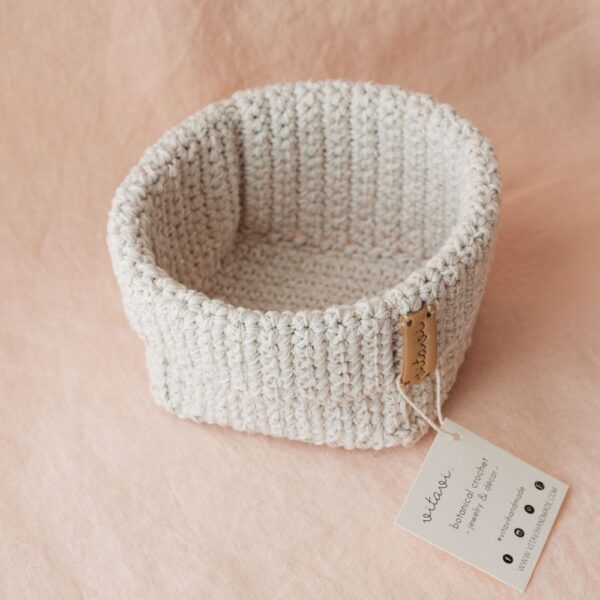 Medium Handmade Crochet Basket - Cream