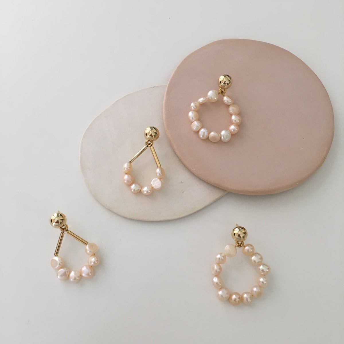 Rose Petites Perles Hoop Earrings