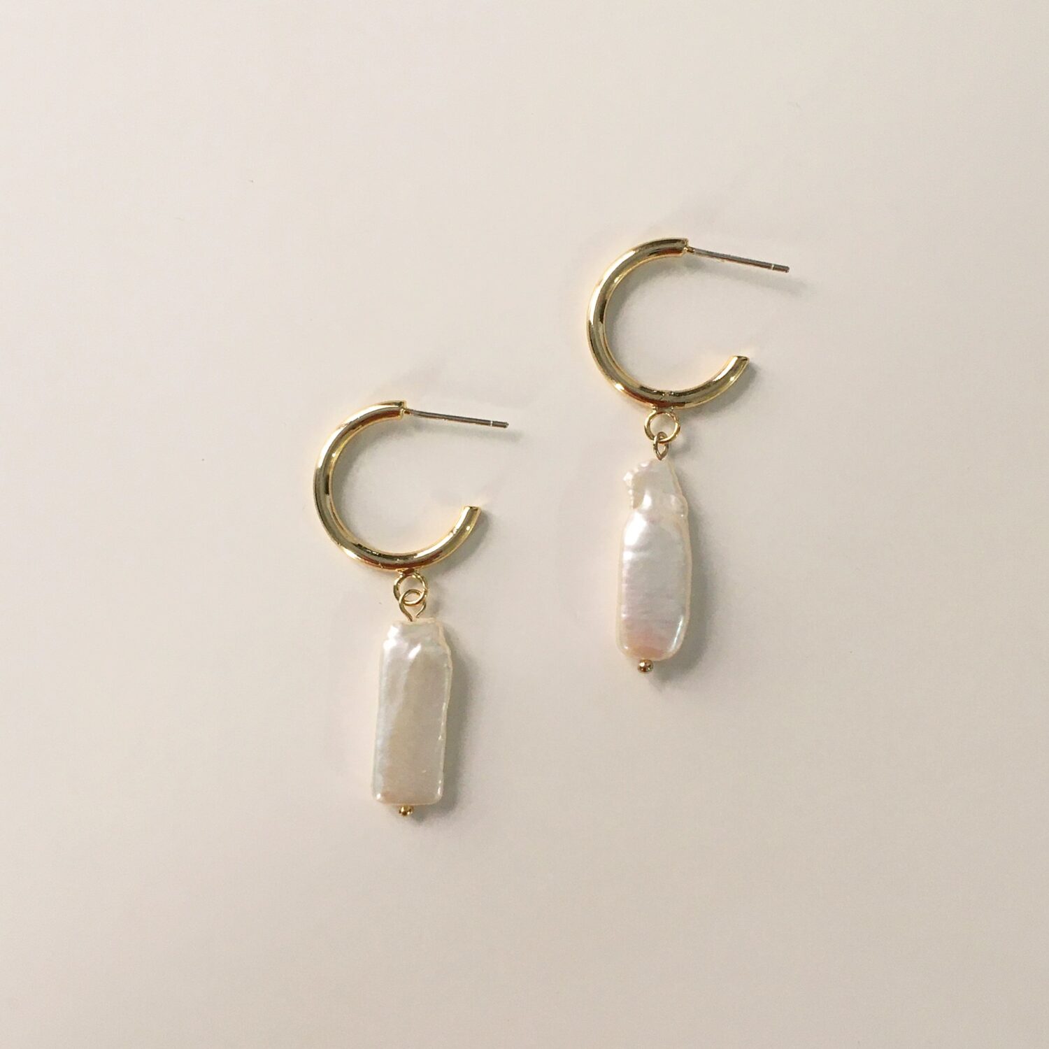 Las Perlas Half Hoop Earrings