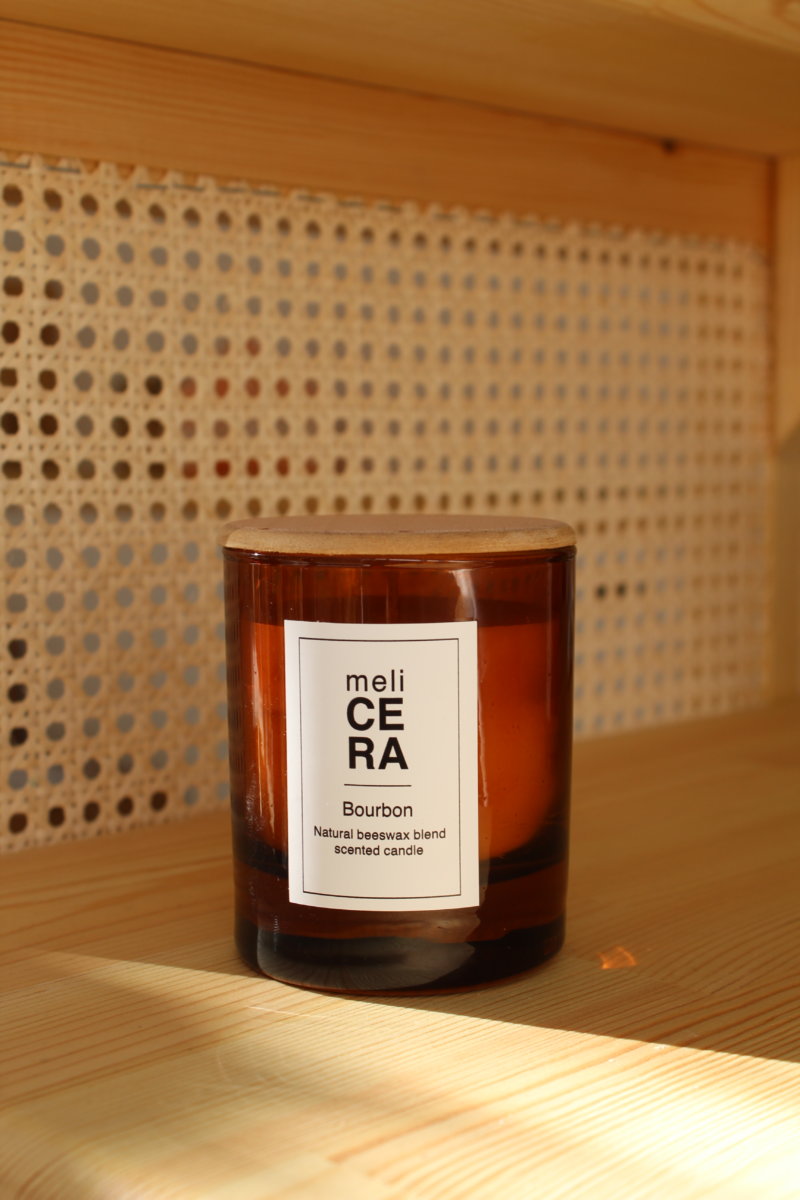 Natural Beeswax Scented Candle - Bourbon