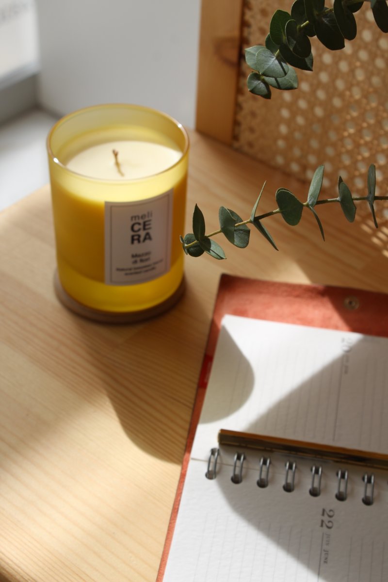 Natural Beeswax Scented Candle