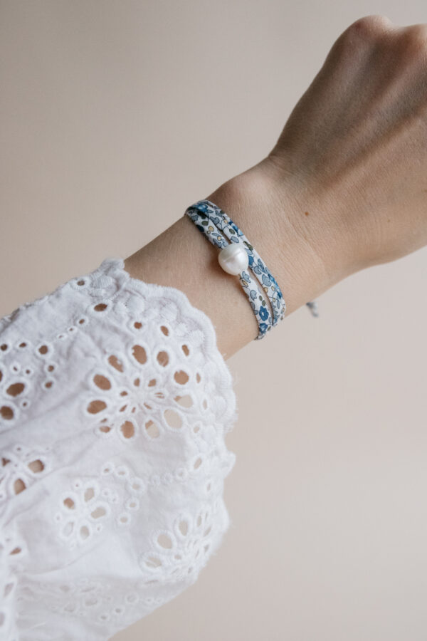 Liberty Pearl Bracelet - Blue