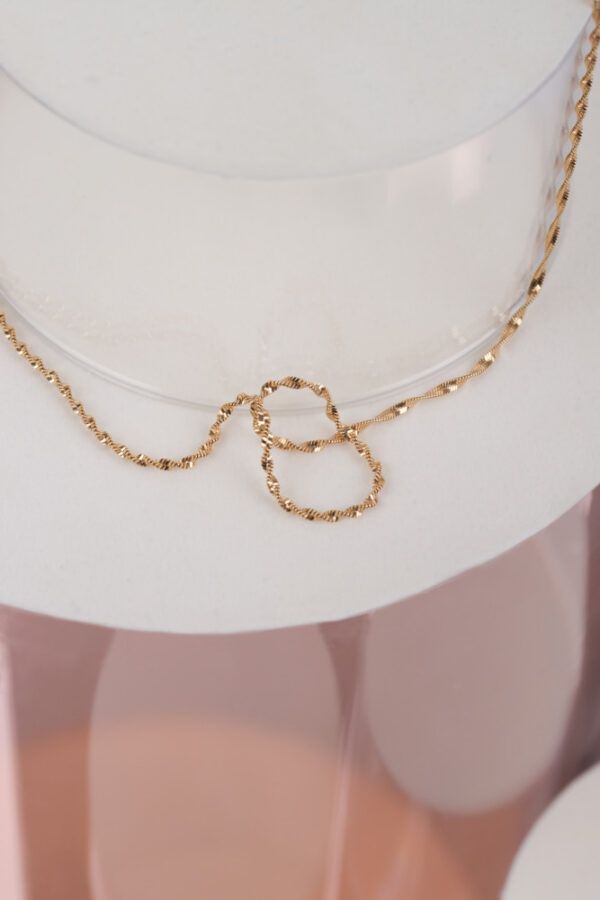 Twirl Necklace