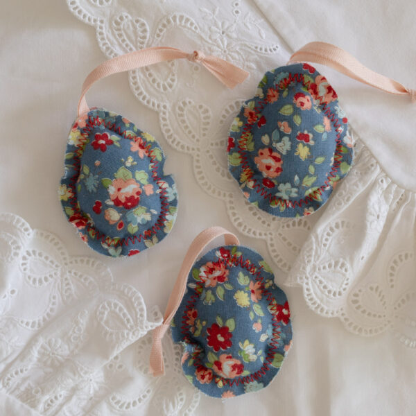 Home & Fleur Fabric Easter Egg - Blue Florals
