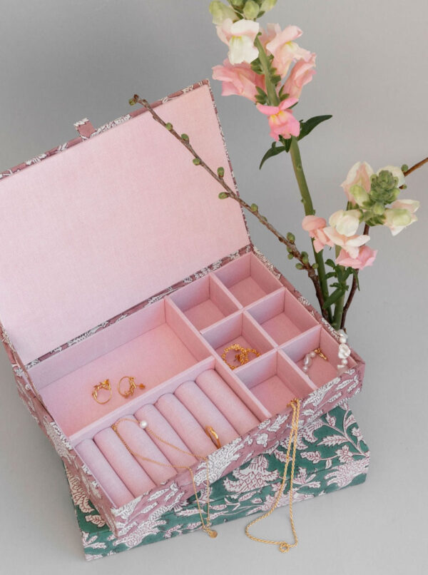 Priya Blush Jewelry Box