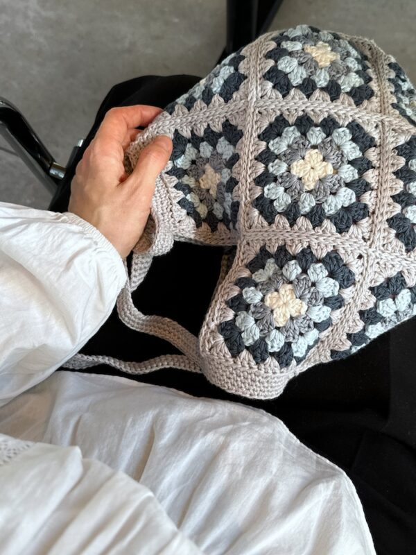 Granny Square Crochet Bag - Grey