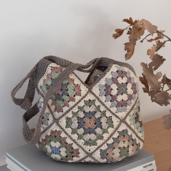 Granny Square Crochet Bag - Beige