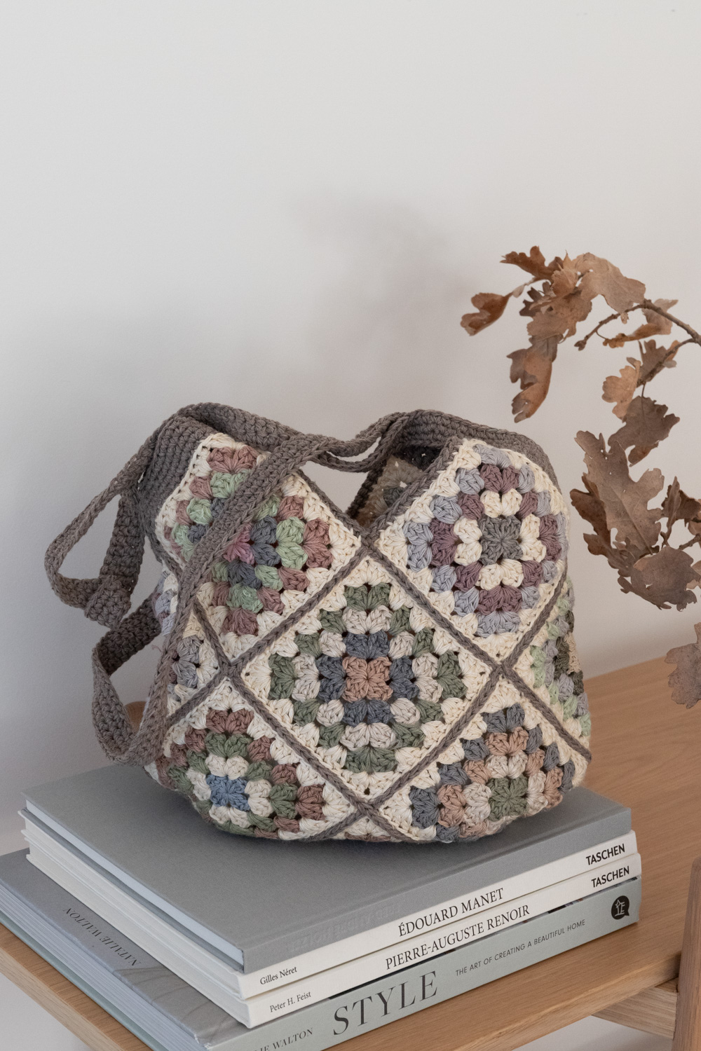 Granny Square Crochet Bag - Beige