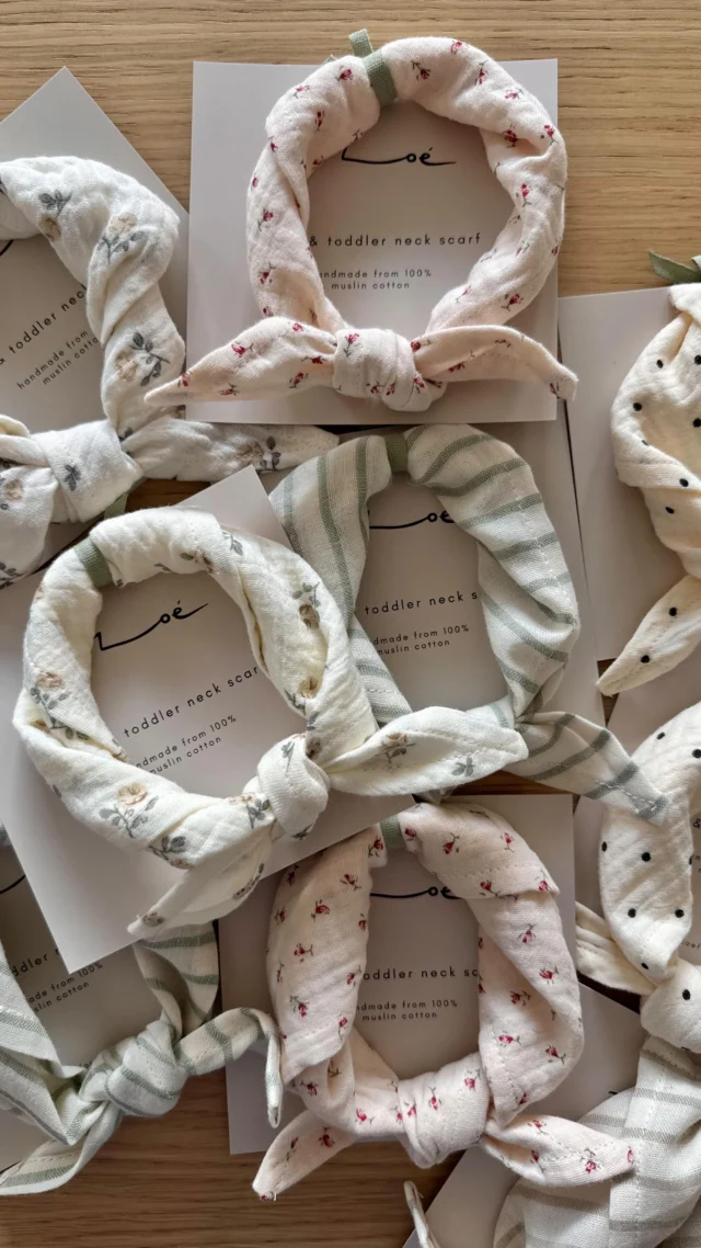 We were so happy to make a little collection of Zoé muslin cotton baby scarves for the sweetest Lugano kids store 🫶🏻 
——
#homeandfleur 
#lugano #luganocittà #luganomycity #ticino #visitticino #visitlugano #ticinonline #smallshops #smallshoplover #kidsstore #swissshop #swissonlineshop #kidsshopping #kinderladen