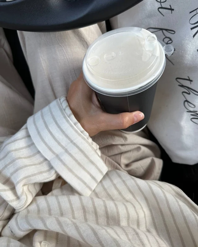 Just a perfect oversized shirt in Striped Caramel by @zoeforwomen 
It’s made from high-quality Turkish muslin cotton which has a long pile structure that makes the fabric durable and resistant while remaining light and breathable. 

The shirts are one-size fit all and available now online 🤎
〰
#zoeforwomen